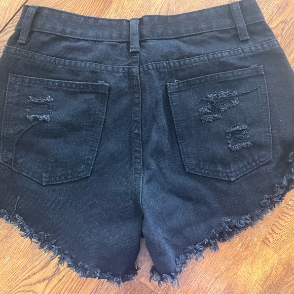 2 pairs of shorts - Picture 4 of 11